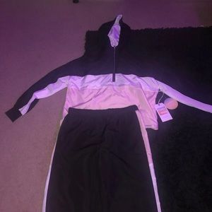 Women’s Sweatsuit .